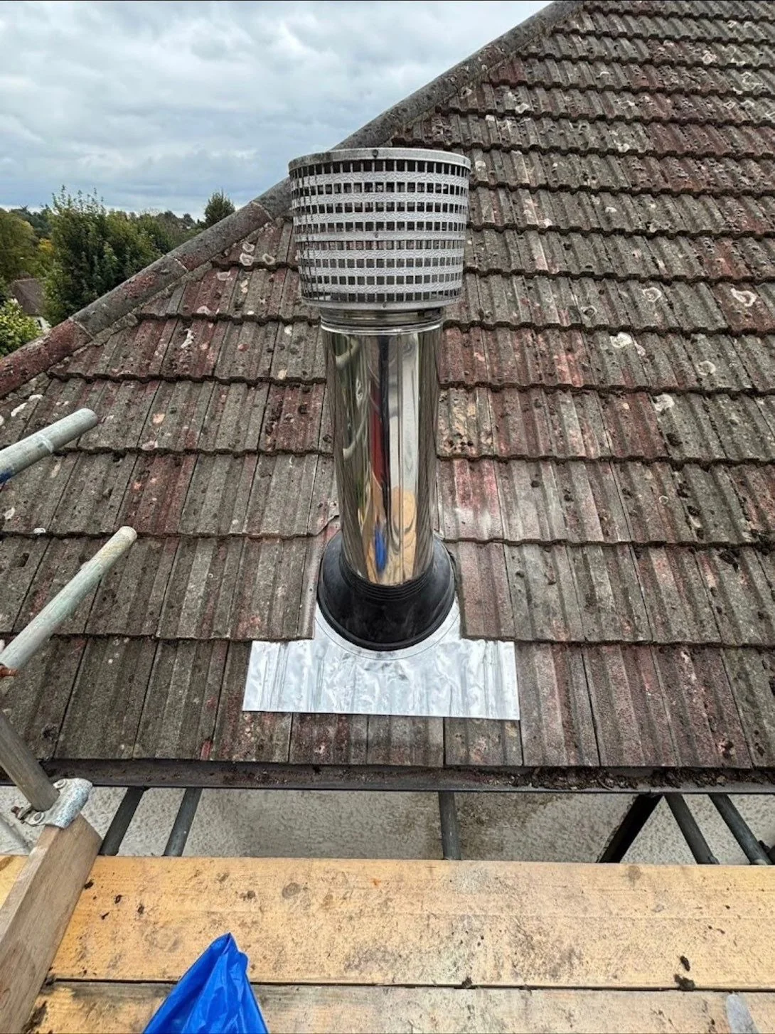 Chimney flue and flashing detail